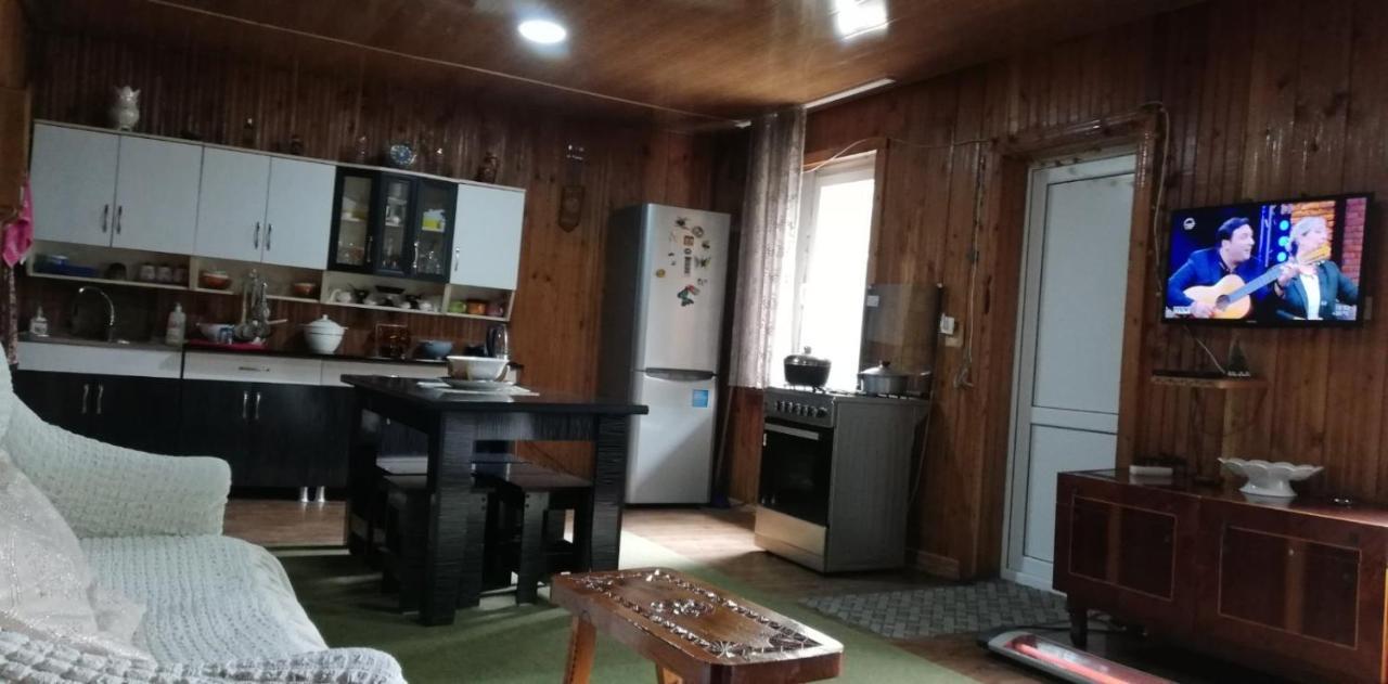 Guesthouse Leno Tsaldashi Esterno foto