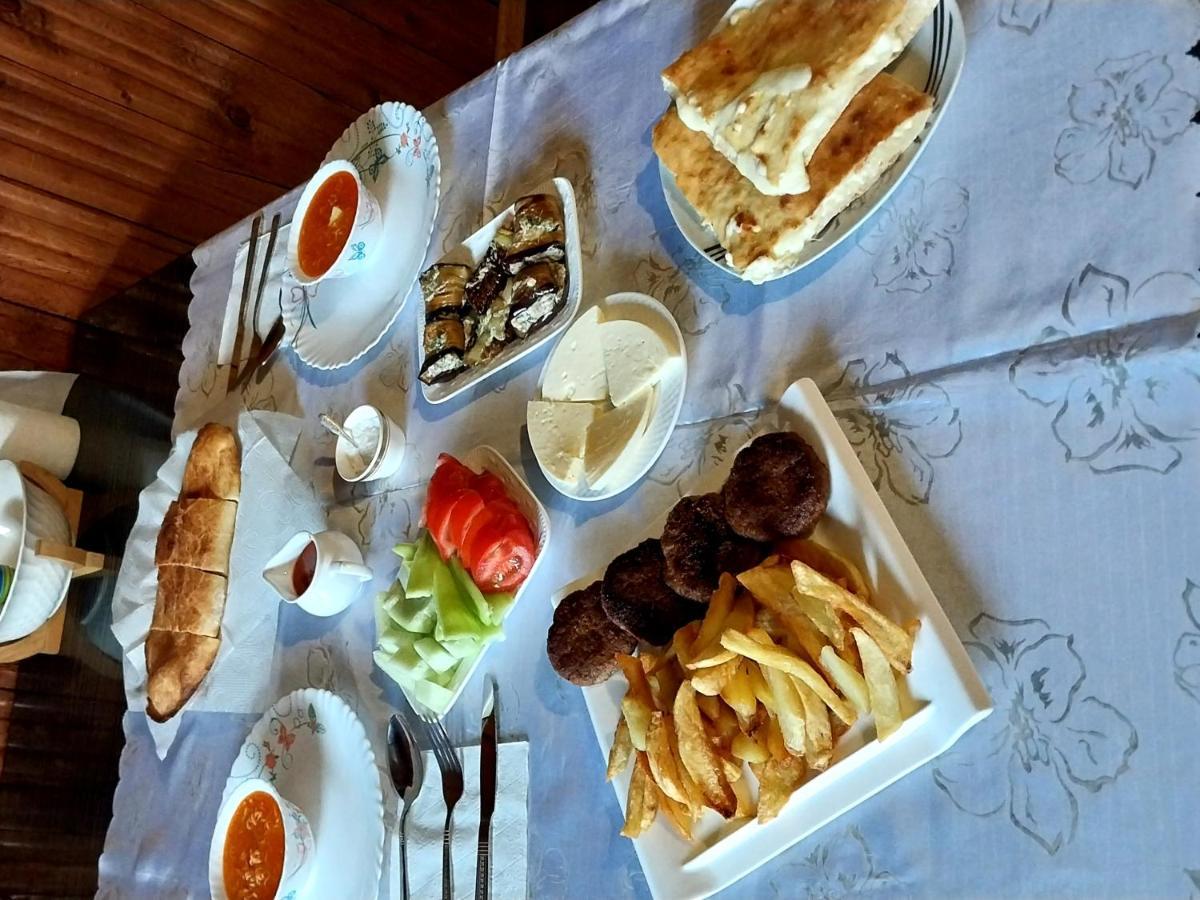 Guesthouse Leno Tsaldashi Esterno foto